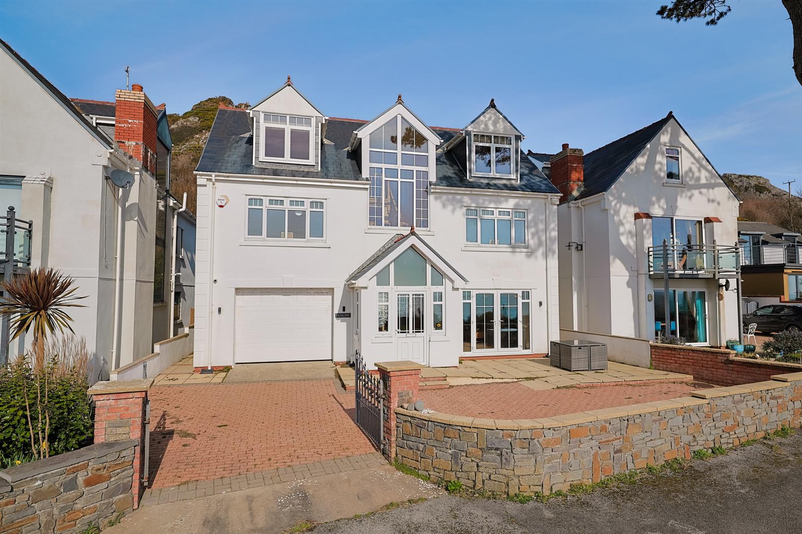 Seascape, Horton, Swansea, SA3 1LB